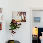 Magnolia Apartment Hotel-Greentop
